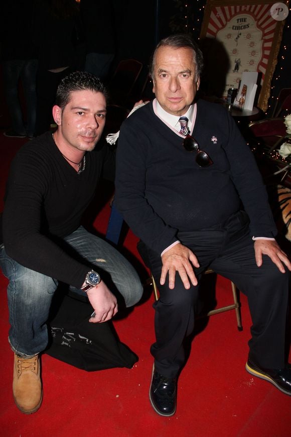 Paul-Loup Sulitzer et Alexandre Anthony - Soiree "Les Nouveaux Talents du Rire" au cirque Diana Moreno a Paris, le 25 avril 2013.