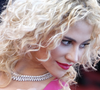"Et j'avais une robe rose très sexy, avec mes cheveux très bouclés"

Pixie Lott en interview pour le média Ode