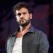 "Je suis un peu autoritaire avec ça" : Pourquoi Claudio Capéo tient tant à ce que son fils joue de la guitare même s'il n'aime pas la musique ?