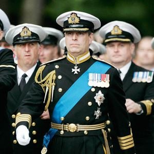 Le prince Andrew, empêtré dans des scandales, renonce à son titre royal et ses honneurs. Photo par PA Photo/ Bestimage