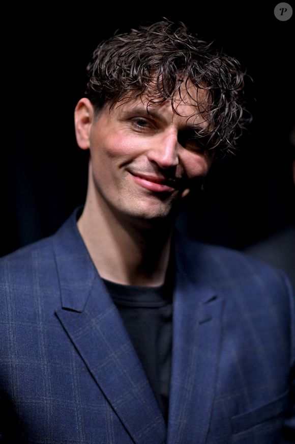 Raphael Quenard participe au Photocall des Révélations César 2025 au Pavillon Cambon le 20 janvier 2025 à Paris, France