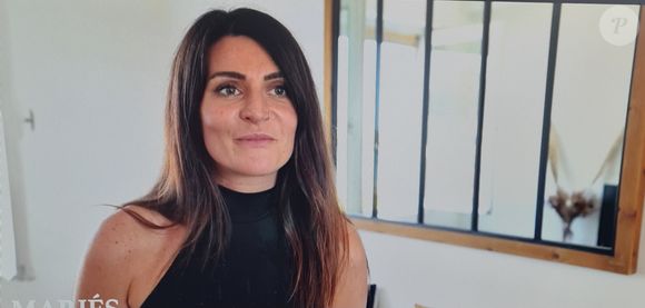 Le retour en France a été difficile pour Tracy et Flo dans "Mariés au premier regard".

Photo : Capture d'écran M6