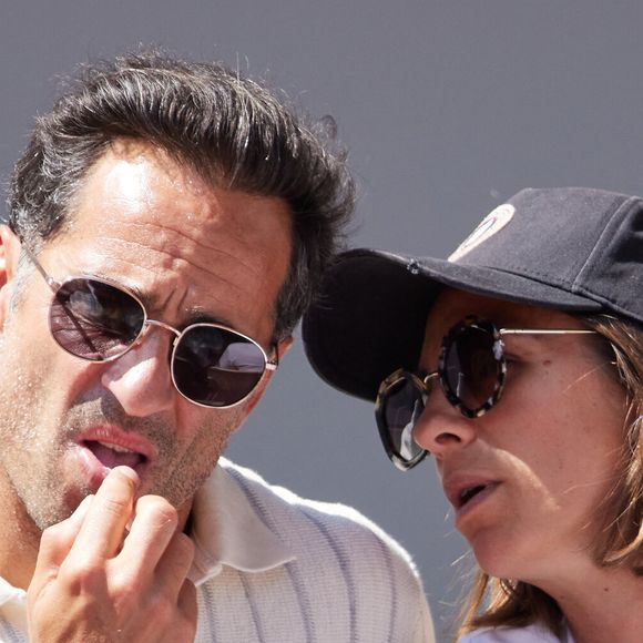 Florent Peyre et sa compagne Virginie Stref dans les tribunes lors des Internationaux de France de Tennis de Roland Garros 2023. Paris, le 29 mai 2023. © Jacovides / Moreau / Bestimage