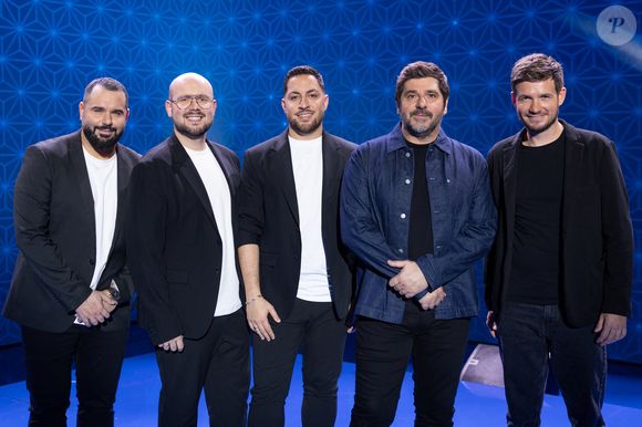 Mais il a prévenu le groupe Il Cello

Patrick Fiori, Il Cello, Joseph Pastinelli pour les surprises lors de l'enregistrement de l'émission "La Boîte à secrets", présentée par Faustine Bollaert et diffusée le 17 octobre sur France 3, dans les studios du Lendit à Saint-Denis, France, le 23 septembre 2025. © Cyril Moreau/Bestimage