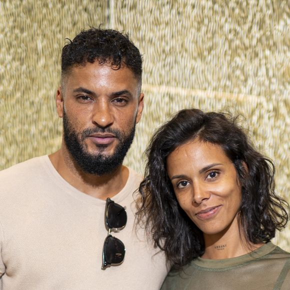 Pour cette première, elle était épaulée par l'acteur anglais Ricky Whittle.

Ricky Whittle et la chanteuse française Shy'm, le 15 juin 2025, qui présenteront la cérémonie des Nymphes d'Or le 17 juin, lors d'une rencontre avec le public lors du 64ème Festival de Télévision de Monte Carlo au Grimaldi Forum de Monaco.

© Pierre Perusseau / Osuna / Bestimage
