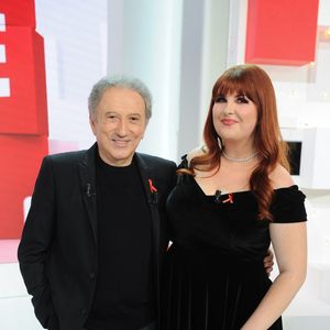 Exclusif - Michel Drucker et Sarah Schwab - Enregistrement de l'émission Vivement dimanche au studio Gabriel, presentée par Michel Drucker . Diffusion sur France 3 le 24/02/24 . © Guillaume Gaffiot / Bestimage