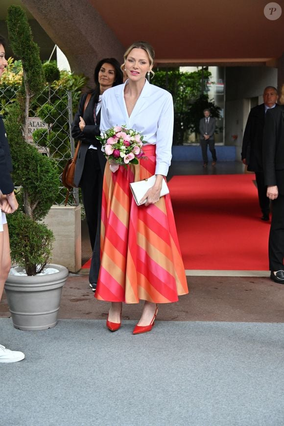 La princesse Charlene de Monaco durant le Monaco E-Prix 2025, Round 7, le 4 mai 2025. Le pilote Sébastien Buemi a remporté la course devant Oliver Rowland suivi par Nick Cassidy C'est la 8eme édition du Monaco E-prix. A l’occasion de la 11eme saison du Championnat du Monde ABB FIA Formula E, les monoplaces de 3eme génération ont parcouru les rues de la Principauté. © Bruno Bebert/Bestimage