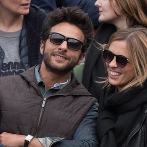 Sous l'une d'entre elles, l'animatrice de 50 minutes Inside espere "vieillir" aux cotés de Yodelice

Maxime Nucci et Isabelle Ithurburu la Tribune VIP lors des Internationaux de France de Tennis à Roland-Garros à Paris, France le 24 mai 2016. Photo by Laurent Zabulon/ABACAPRESS.COM