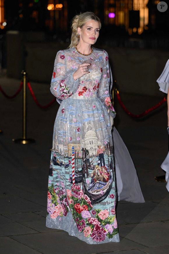 Lady Kitty Spencer, le Prince de Galles, qui est le parrain de Centrepoint, arrive à la cérémonie de remise des prix Centrepoint, au British Museum. Londres, Royaume-Uni, le 16 octobre 2024. Photo par Doug Peters/EMPICS/ABACAPRESS.COM