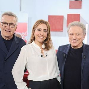 Michel Drucker sera aux commandes d’un nouveau numéro de "Vivement Dimanche".

Laurent Ruquier, Léa Salamé et Michel Drucker lors de l'enregistrement de l'émission « Vivement dimanche » au studio Rive Gauche, présentée par M. Drucker, diffusée sur France 3, à Paris, France. © Guillaume Gaffiot/Bestimage