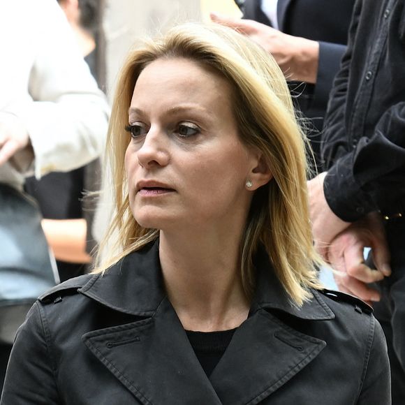 Audrey Crespo-Mara cède sa place ! 

Audrey Crespo-Mara - Sorties des obsèques de Nonce Paolini en l'église Saint-Honoré-d'Eylau, 66 bis, avenue Raymond-Poincaré à Paris, France.