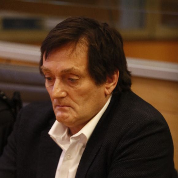 Un surveillant pénitentiaire sanctionné après son attitude envers Pierre Palmade

Pierre Palmade au tribunal de Melun avec ses avocats pour son procès pour blessures involontaires à la suite d'un accident de la route dans lequel sa voiture a percuté un autre véhicule à Melun.
© Christophe Clovis / Bestimage