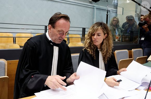 Me Alexandre Martin et Me Emmanuelle Franck, avocats de Cédric Jubillar - Les avocats du procès de Cédric Jubillar pour meurtre par conjoint au tribunal de Albi le 22 septembre 2025
© Dominique Jacovides / Bestimage