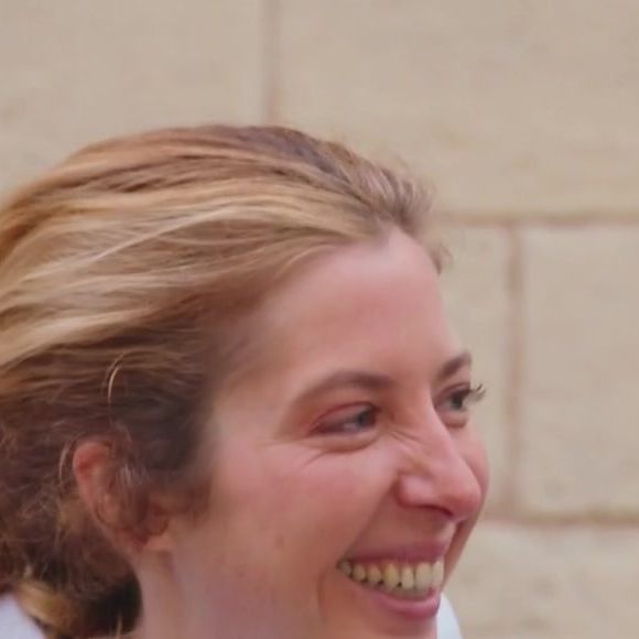 Coline, la candidate anonyme, dans l'épisode 6 de la saison 37 de "Fort Boyard" diffusée le 8 août 2026 sur France 2.

Capture d'écran France 2