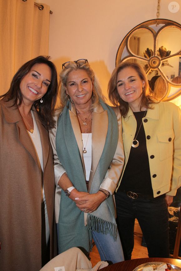 Caroline Margeridon, Julia Vignali, guest - Soirée du 100ème anniversaire du Marché Biron sur le thême Brésilien aux Puces de Saint-Ouen le 25 septembre 2025. © Philippe Baldini/Bestimage