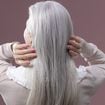 Cheveux gris : selon la psychologie, les personnes qui les assument ont deux traits de personnalité en commun