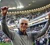 Âgé de 84 ans et retiré de la vie médiatique, le champion du monde 1998 a fait une exception pour encourager son ancien capitaine.

Aimé Jacquet - Les anciens joueurs du Football Club des Girondins de Bordeaux fêtent le 140ème anniversaire du club à Bordeaux le 17 octobre 2021.