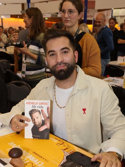 Aperçu de la nouvelle vie de Kendji Girac très loin de l'Essonne, douce et simple dans la région où il s'est installé