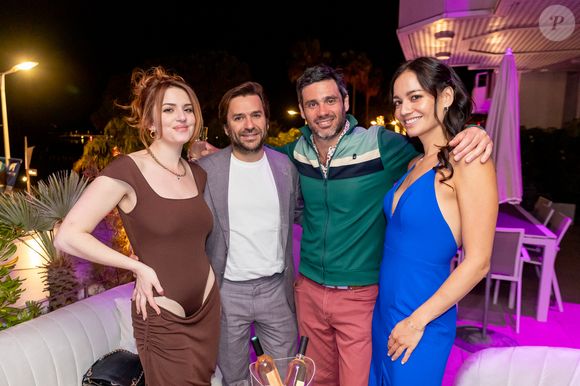 Exclusif - Louise Aubery, Brice Mondoloni, Igaal Hanouna et Alize Lim - Photocall à la suite Sandra & Co lors du Festival International des Séries de Cannes, Canneseries Saison 8, à l’hôtel JW Marriott Cannes le 28 avril 2025.

© Aurelio Stella / William Sanches Tavares / Evenjoy / Bestimage