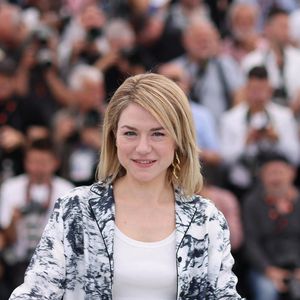 Emilie Dequenne au photocall du jury "Un Certain Regard" lors du 76ème Festival International du Film de Cannes, le 17 mai 2023.
© Dominique Jacovides/Cyril Moreau/Bestimage