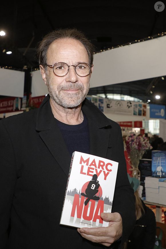 Marc Levy - Festival du Livre de Paris 2023 au Grand Palais Éphémère à Paris le 22 avril 2023.
© Cedric Perrin / Bestimage