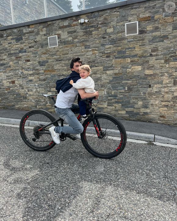 Marion Rousse et Julian Alaphilippe vivent en Andorre avec leur fils, Nino. Photo Instagram.