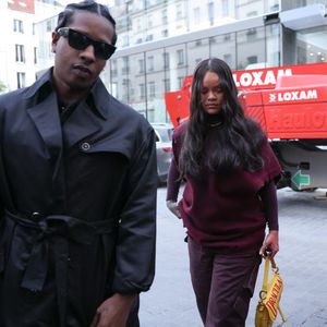 Paris, FRANCE Le couple stylé Rihanna et A$AP Rocky fait une entrée remarquée à Sienne lors d'un séjour à Paris.



Sur la photo : Rihanna, ASAP Rocky