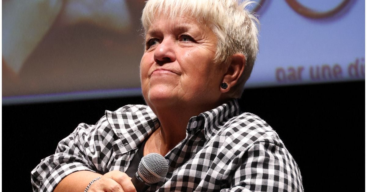 Mimie Mathy en fauteuil roulant : elle s'explique sur sa nouvelle mobilité,  "il ne faut pas que..." - Purepeople