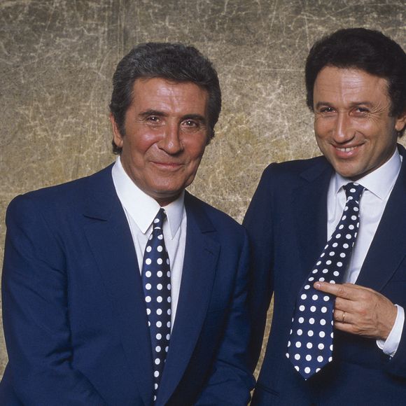 Photo d'archive prise en studio dans les années 80 du présentateur de télévision français Michel Drucker avec le chanteur Gilbert Becaud. Photo by Pascal Baril/ABACAPRESS.COM