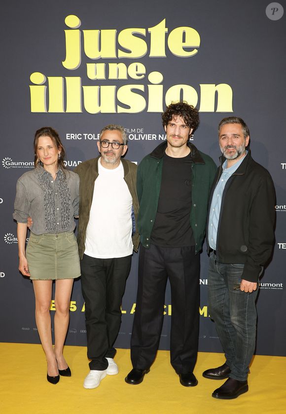 Camille Cottin, Eric Toledano, Louis Garrel et Olivier Nakache - Première du film "Juste une illusion" au cinéma Le Grand Rex à Paris le 22 mars 2026. © Coadic Guirec/Bestimage