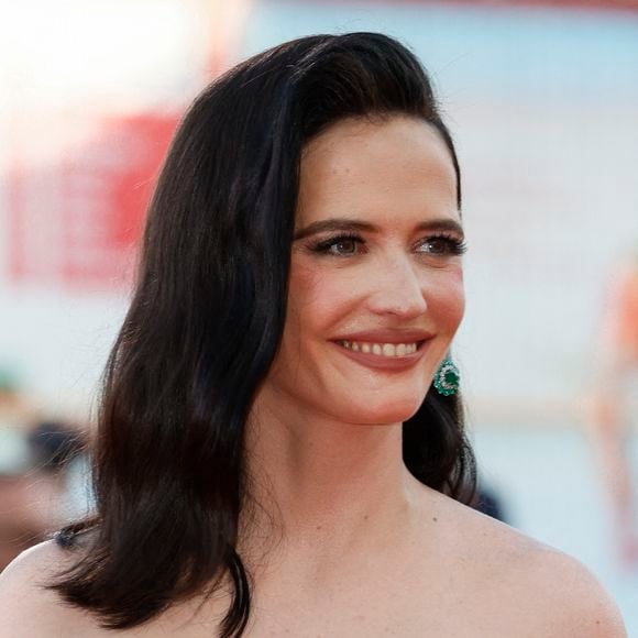 Eva Green marche sur le tapis rouge pour la projection du film "Babygirl" pendant le 81e Festival international du film de Venise le 30 août 2024 à Venise, Italie. Photo by Marco Piovanotto/ABACAPRESS.COM