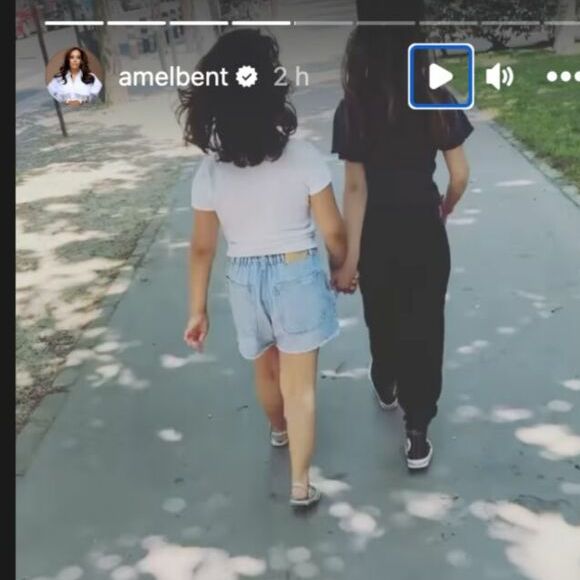 "Ce que j’ai vécu avec cette team , c’était pas de la fiction non , c’était des moments de la vraie vie , avec des âmes de tous âges , toutes origines, tous rêves et avec un objectif commun"

Amel Bent dévoile ses filles sur Instagram.