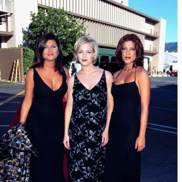 Tiffani Thiessen, Jennie Garth et Tori Spelling en hommage à Los Angeles. 

Photo : Alpha Agency / Bestimage