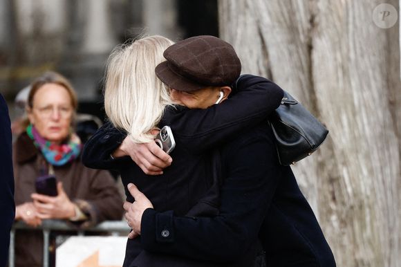 Elisa Servier, Steevy Boulay - Obsèques d'Isabelle Mergault à la Coupole du Père-Lachaise à Paris. © Cyril Moreau - Dominique Jacovides / Bestimage