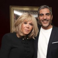 Brigitte Macron : Les coulisses de la vidéo captée lors du spectacle d'Ary Abittan et qui est au coeur de toutes les discussions