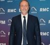 Il souligne que les exploits des footballeurs reposent avant tout sur "les supporters, dont la passion et l'engagement constituent le fondement de ce sport". Il dénonce ainsi la mise à l'écart de ces acteurs essentiels.

Emmanuel Petit - Conférence de rentrée 2022/2023 BFM TV à Paris le 6 septembre 2022. © Coadic Guirec/Bestimage