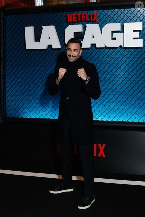 Adil Rami - Avant-première de la série "La cage" se déroulant dans le monde du MMA réalisée par F. Gastambide avec l'aide de D. Krespine qui sera diffusée sur Netfilx à partir du 8 novembre 2024 au Cinéma Pathé Palace à Paris le 4 novembre 2024. © Christophe Clovis / Bestimage