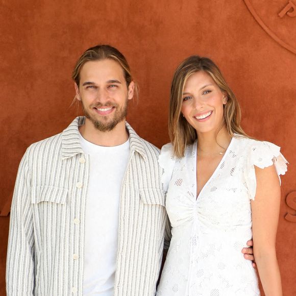 Camille Cerf et son compagnon Théo Fleury au village lors des internationaux de France Roland Garros à Paris le 13 juin 2021. © Dominique Jacovides / Bestimage