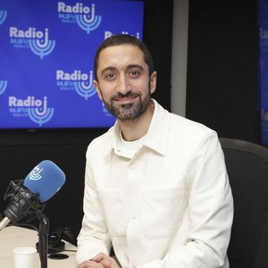 Exclusif - Dr Jimmy Mohamed - Dr Jimmy Mohamed était l’invité de S.Nadjar sur Radio J à Paris, France, le 28 février 2023. © Jack Tribeca/Bestimage