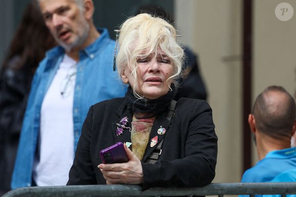 Armande Altaï - Arrivées aux obsèques de Thierry Ardisson en l’église Saint-Roch de Paris, France, le 17 juillet 2025. © Clovis-Jacovides/Bestimage