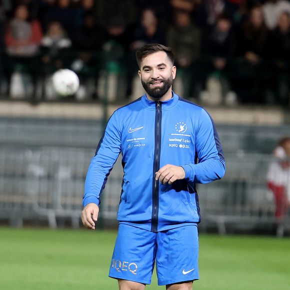 Kendji Girac durant la première édition du " match des légendes " opposant l'équipe des Légendes, les anciens de Cannes, à l'équipe des Etoiles avec pour capitaine Didier Deschamps, au stade Pierre de Coubertin à Cannes, le 30 octobre 2025. 
© Dominique Jacovides / Bruno Bebert / Bestimage