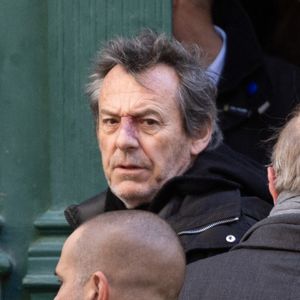 Selon le journaliste Olivier Benkemoun, c’est Brigitte Bardot elle-même qui avait souhaité la venue de l’animateur.

Jean-Luc Reichmann - Arrivées aux obsèques de Brigitte Bardot en l'église Paroissiale Notre-Dame-de-l'Assomption de Saint-Tropez, France, le 7 janvier 2026.   © Jacovides-Moreau/Bestimage