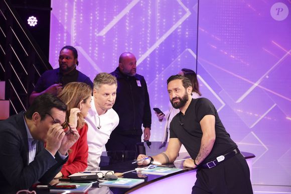 Exclusif - Matthieu Delormeau, Cyril Hanouna, sur le plateau de TBT9 présenté par C.Hanouna, et diffusé en direct sur W9, Paris, France, le 11 novembre 2025. © Jack Tribeca / Bestimage