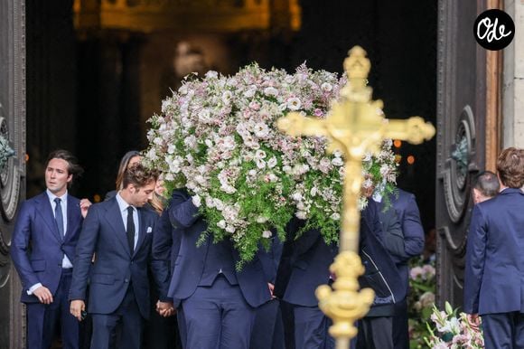 Sortie des obsèques de Mathilde Favier en l'église Saint-Sulpice à Paris le 31 aout 2026. © Dominique Jacovides-Cyril Moreau/Bestimage