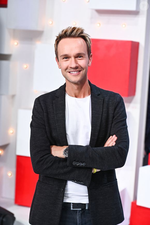 Exclusif - Cyril Féraud - Enregistrement de l'émission Vivement dimanche au studio Gabriel, présentée par M.Drucker et diffusée sur France 3 le 05 novembre 2023.
© Guillaume Gaffiot / Bestimage