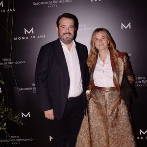 Mais si elle a finalement sauté le pas, c'est que l'ouvrage ne parle pas de haute gastronomie, mais de transmission, de temps passé ensemble et de joie.
Exclusif - Jean-François Piège et sa femme Elodie - Moma Group fête son 10ème anniversaire à l'hôtel Salomon de Rothschild à Paris le 5 septembre 2022. © Rachid Bellak/Bestimage