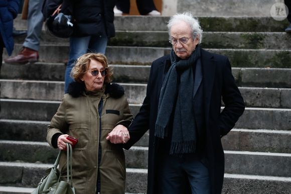 Le comédien de 78 ans a eu trois enfants issus de différentes relations. Emilie née en 1984 fruit de son union avec Josiane Stoléru, Victor qu'il a eu avec Odile Roize en 2003, sans oublier Ferdinand né en 1986 de ses amours passés avec Coralie Seyrig et qui n'est plus...

Patrick Chesnais et sa femme Josiane Stoléru - Sorties des obsèques de Niels Arestrup à l'Église Saint-Roch à Paris. Le 10 décembre 2024
© Christophe Clovis / Bestimage
