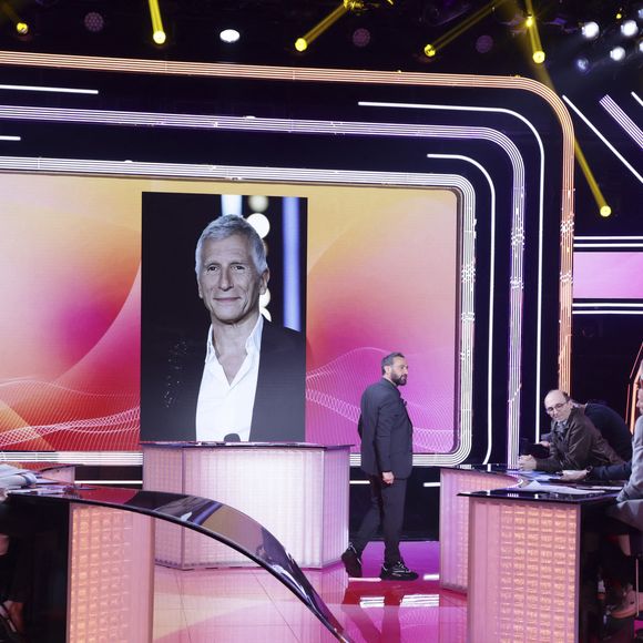 Exclusif - Cyril Hanouna, sur le plateau de l’émission « TPMP » présentée par C.Hanouna et diffusée en direct sur Youtube et sur toutes les box exceptée Bouygues (SFR, FREE, MyCanal etc), Paris, France, le 03 mars 2025. © Jack Tribeca / Bestimage