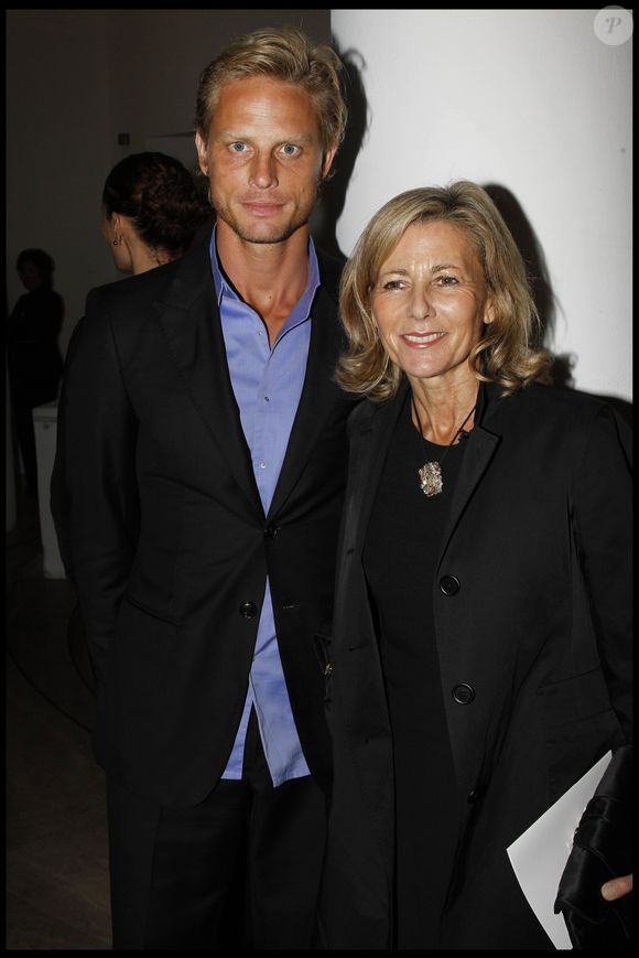 Arnaud Lemaire et Claire Chazal - Dîner des amis du musée d'Art moderne, le 18 octobre 2011 à Paris. 
© Bestimage