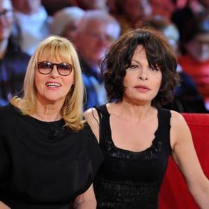 Isabelle Mergault, Chantal Ladesou - Enregistrement de l' émission "Vivement Dimanche" a Paris le 16 Janvier 2013.  |Enregistrement de l' emission "Vivement Dimanche"